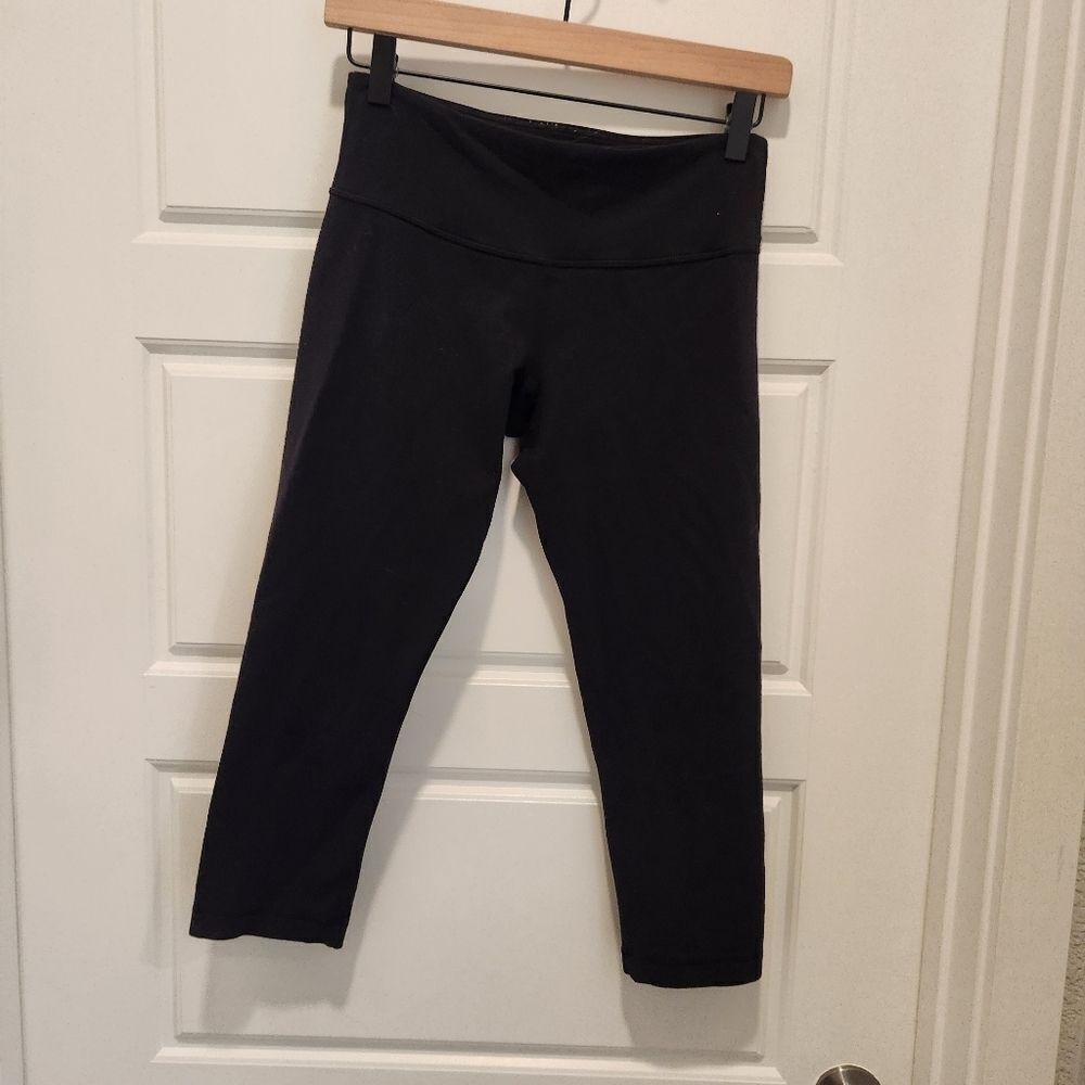 Lululemon Cropped Black Leggings Size  6